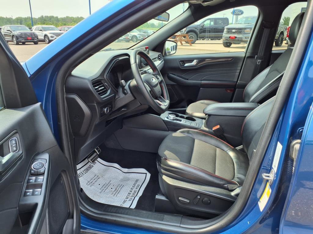 Certified 2023 Ford Escape ST-Line image 10