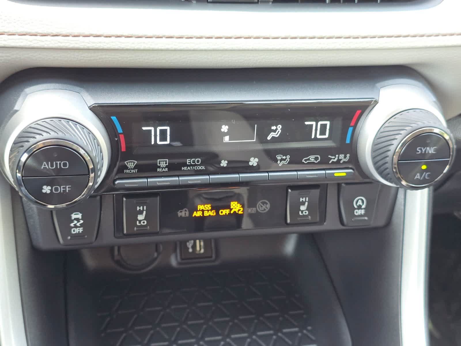 Used 2025 Toyota RAV4 XLE w/ Convenience Package AWD/4WD image 15