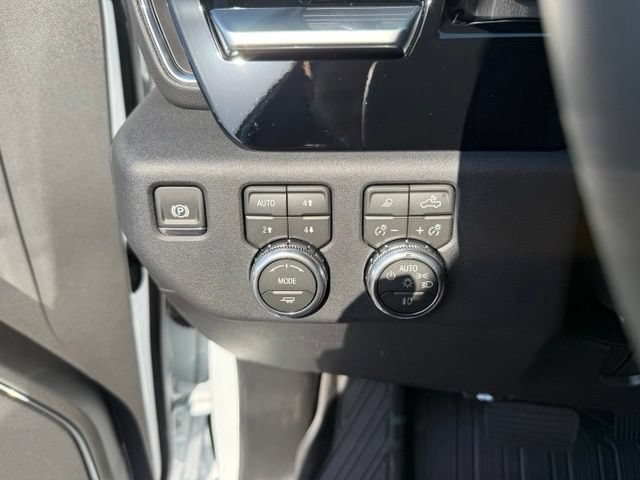 New 2026 GMC Sierra 2500 SLT w/ SLT Convenience Package AWD/4WD image 18