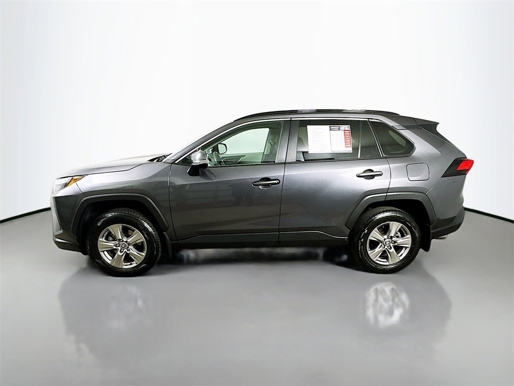 Used 2023 Toyota RAV4 XLE w/ Convenience Package image 5