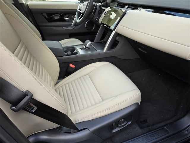 New 2025 Land Rover Discovery Sport S AWD/4WD image 22