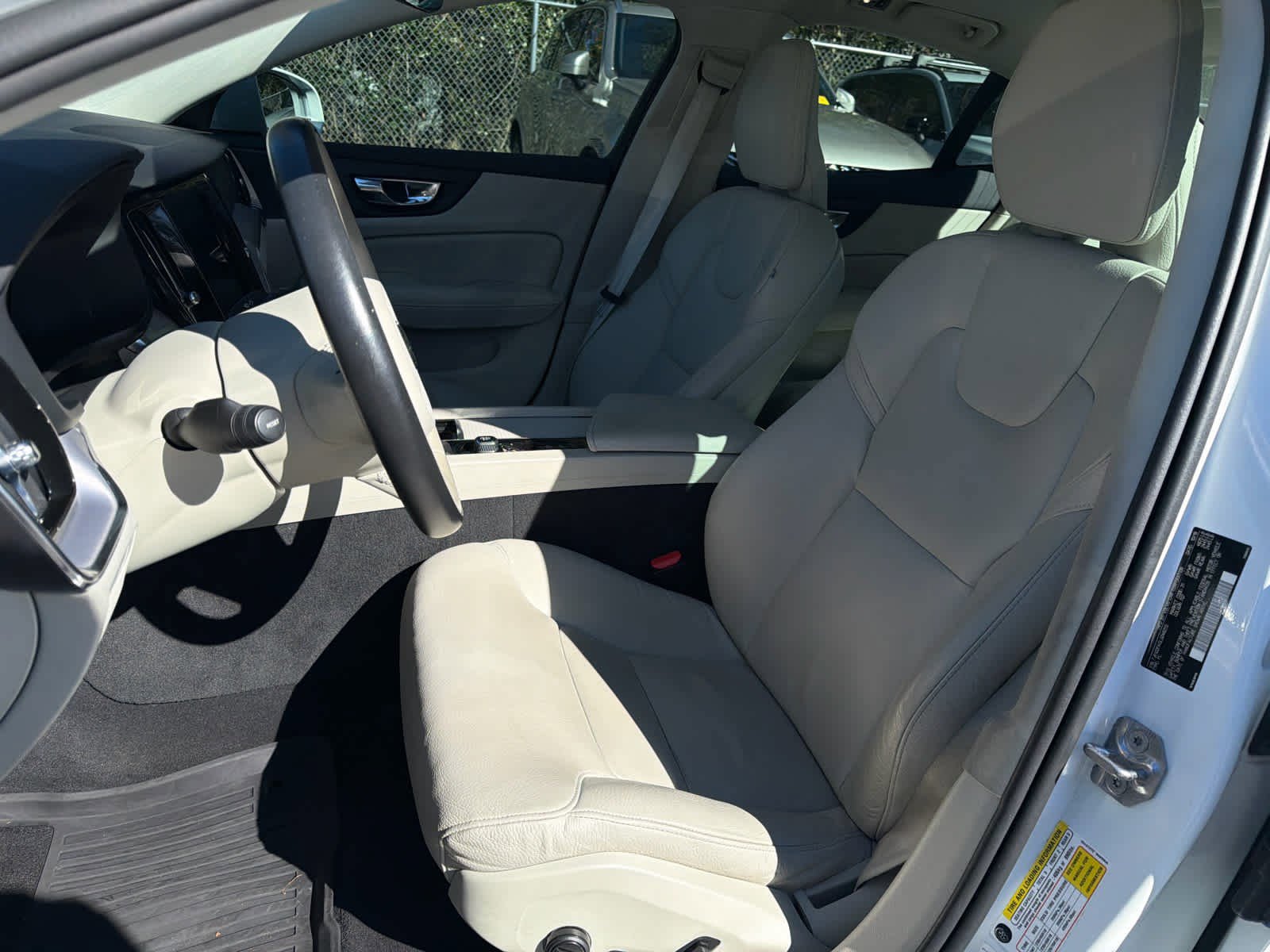 Used 2020 Volvo S60 T5 Momentum w/ Protection Package Premier image 26