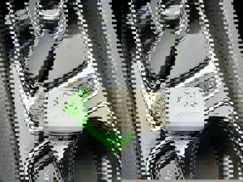 Used 2017 Jaguar F-PACE Prestige AWD/4WD image 40