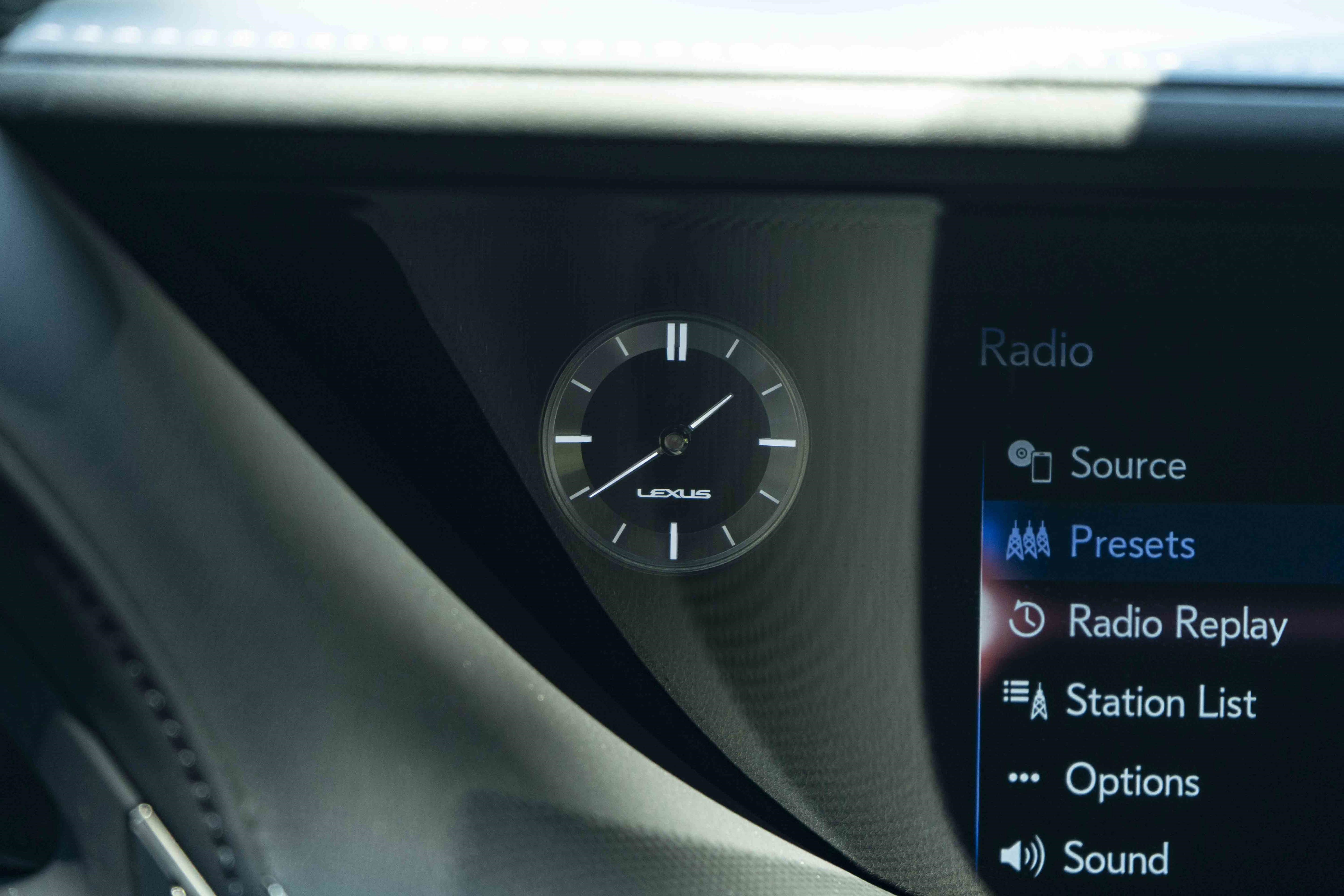 Used 2019 Lexus LS 500 F Sport w/ Accessory Package (Z2) AWD/4WD image 34