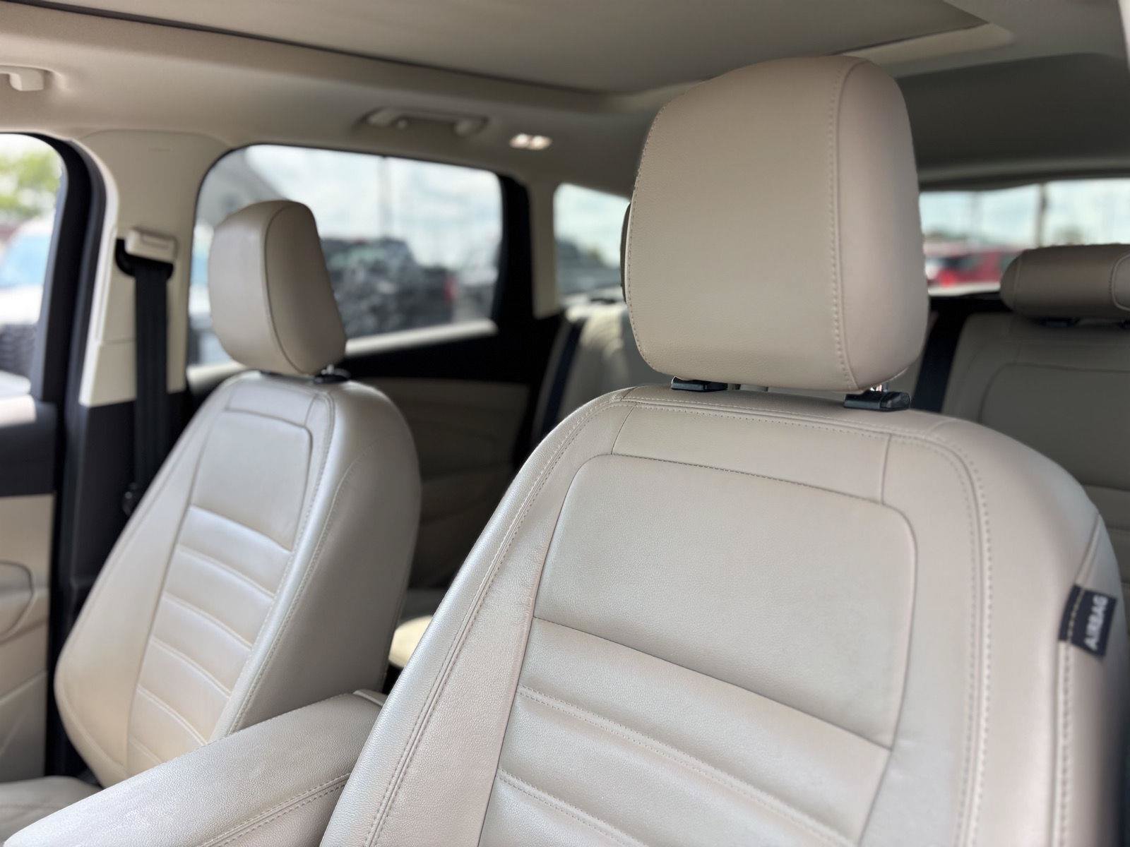 Used 2019 Ford Escape Titanium AWD/4WD image 12