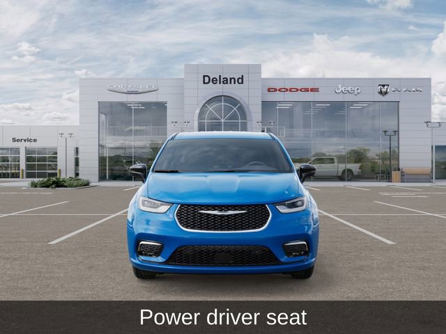 New 2026 Chrysler Pacifica Select image 8