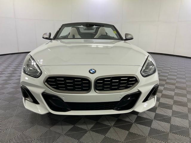 Certified 2026 BMW Z4 M40i w/ Premium Package image 2