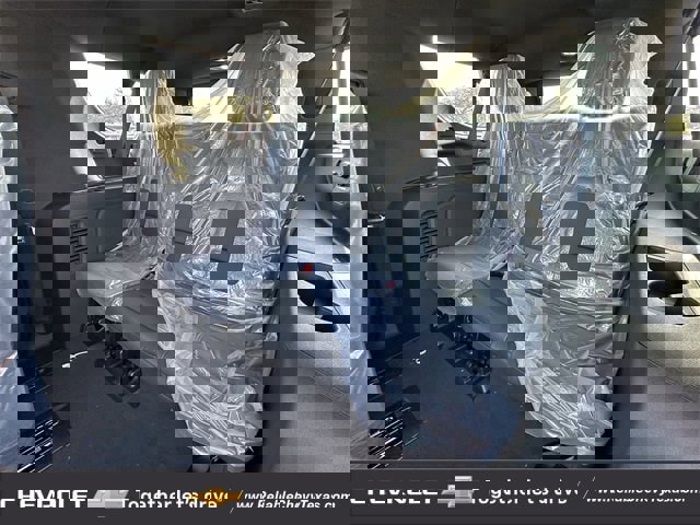 New 2026 Chevrolet Suburban Z71 image 28