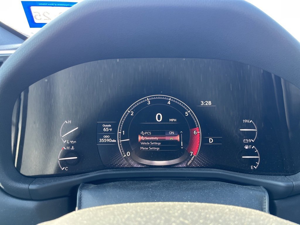 Used 2022 Lexus LX 600 4WD w/ Appearance Package image 19