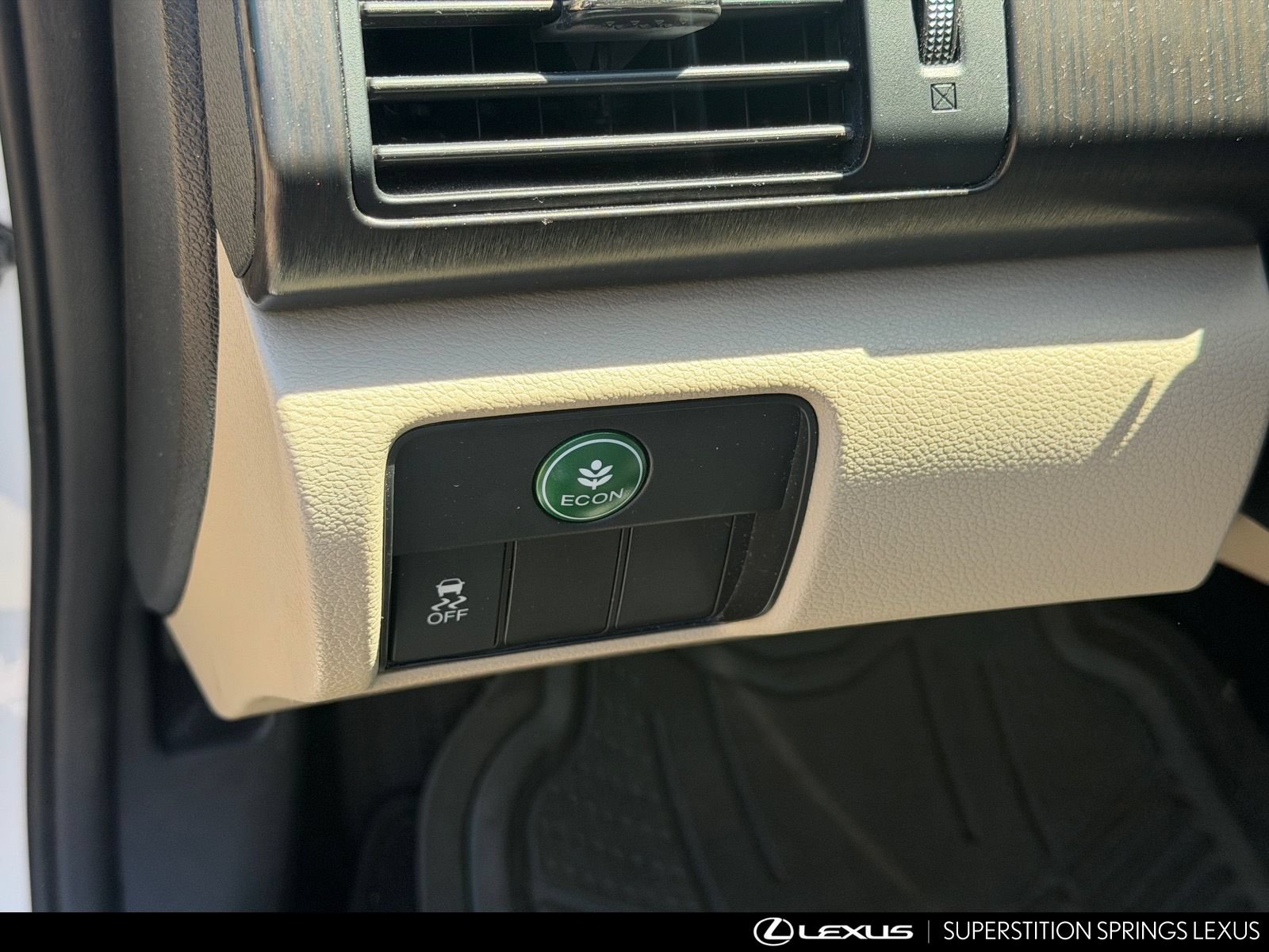 Used 2015 Honda Accord EX image 9
