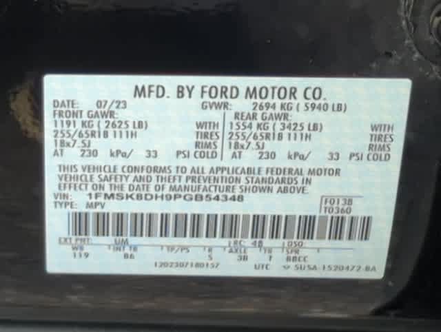 Used 2023 Ford Explorer XLT AWD/4WD image 37