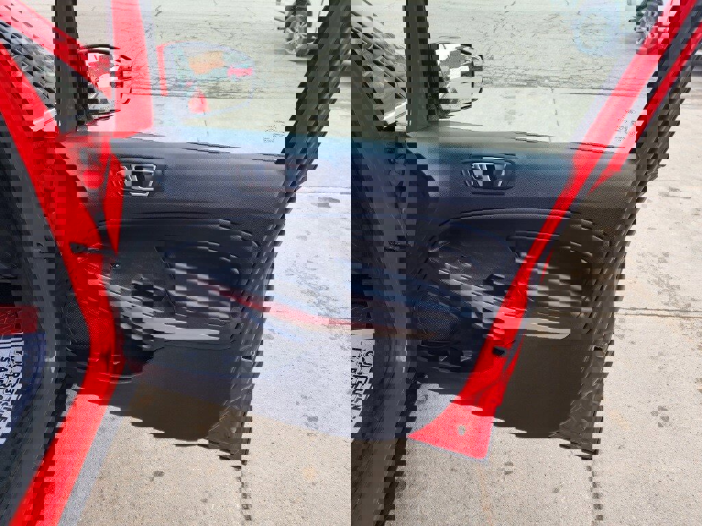 Used 2019 Ford EcoSport Titanium image 13