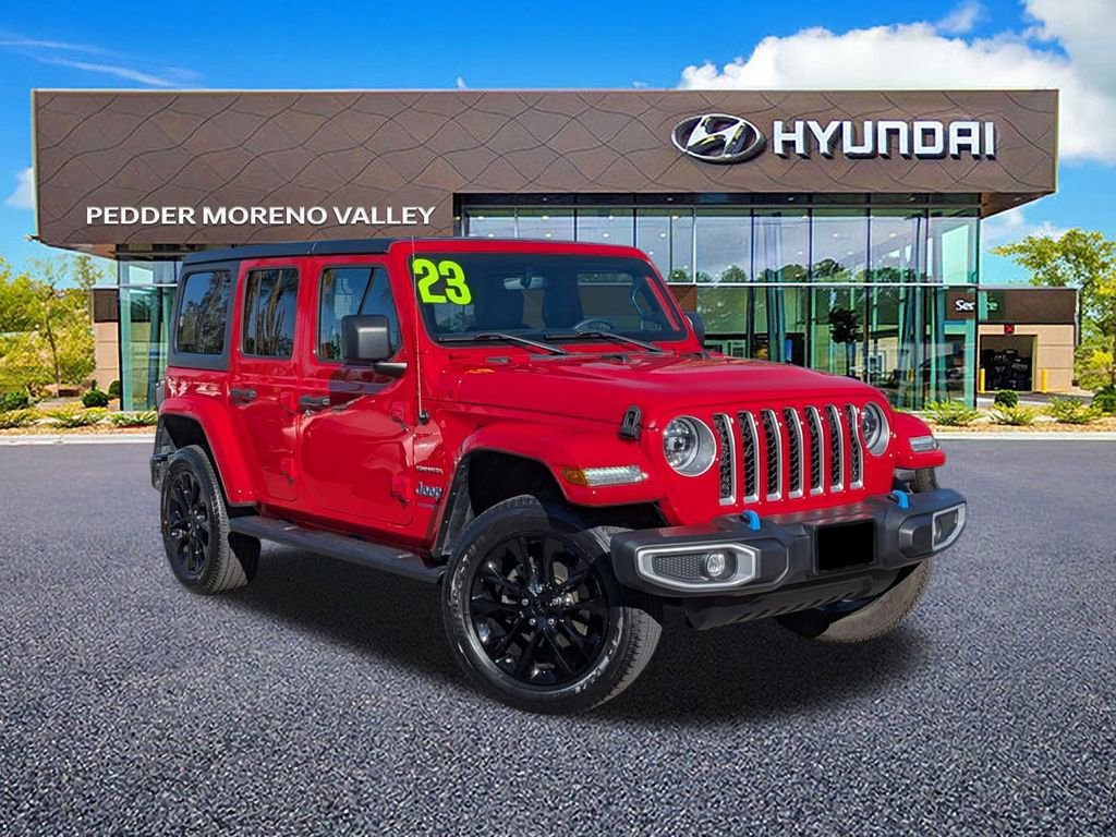 Used 2023 Jeep Wrangler Unlimited Sahara image 2