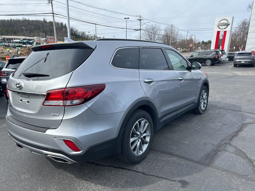 Used 2019 Hyundai Santa Fe XL SE image 7