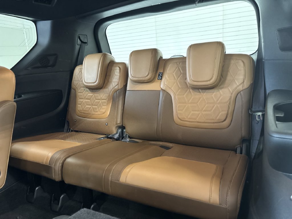Certified 2025 Nissan Armada Platinum Reserve AWD/4WD image 19