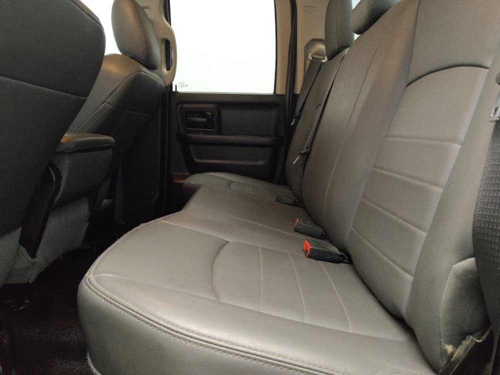 Used 2020 RAM 1500 Tradesman w/ Chrome Appearance Group RWD image 18