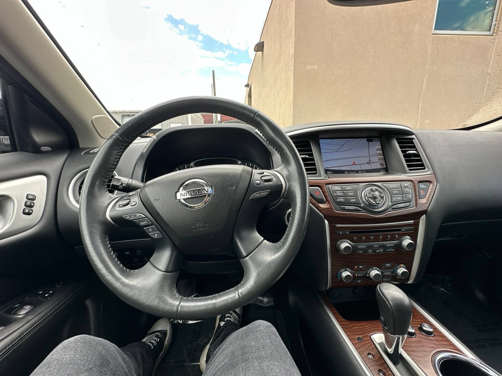 Used 2017 Nissan Pathfinder Platinum AWD/4WD image 47