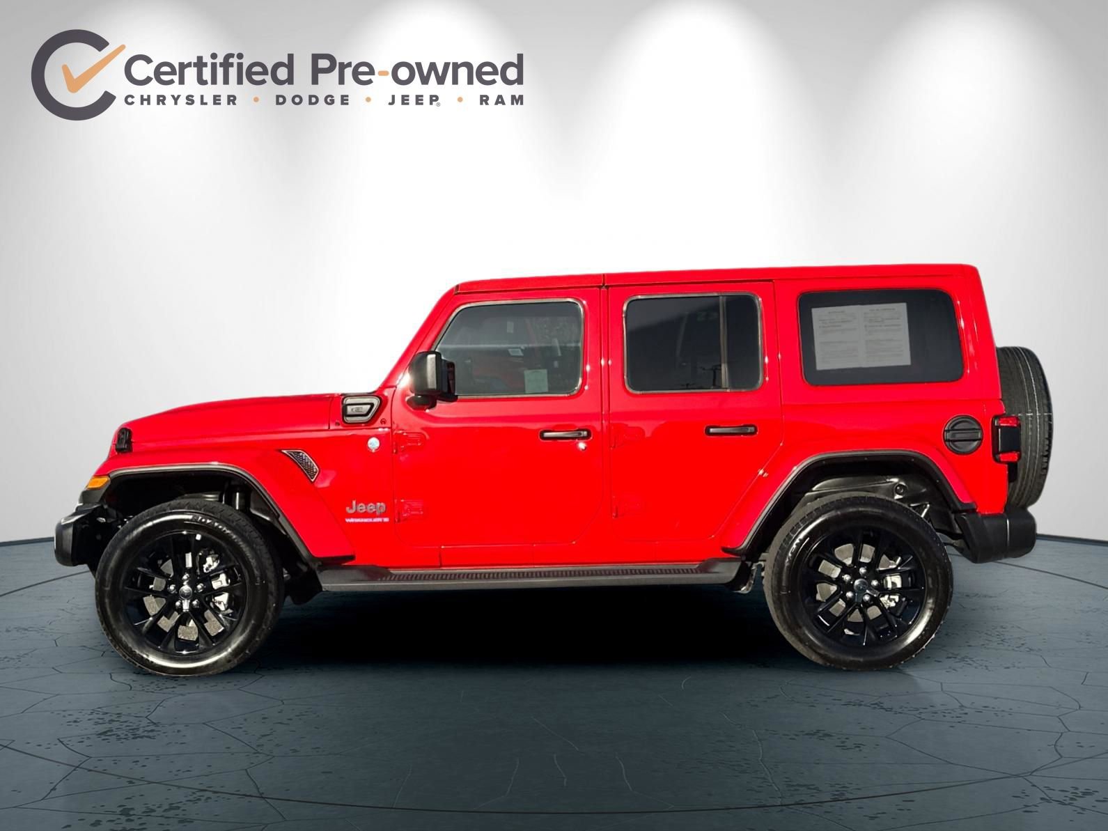Used 2025 Jeep Wrangler Unlimited Sahara image 7