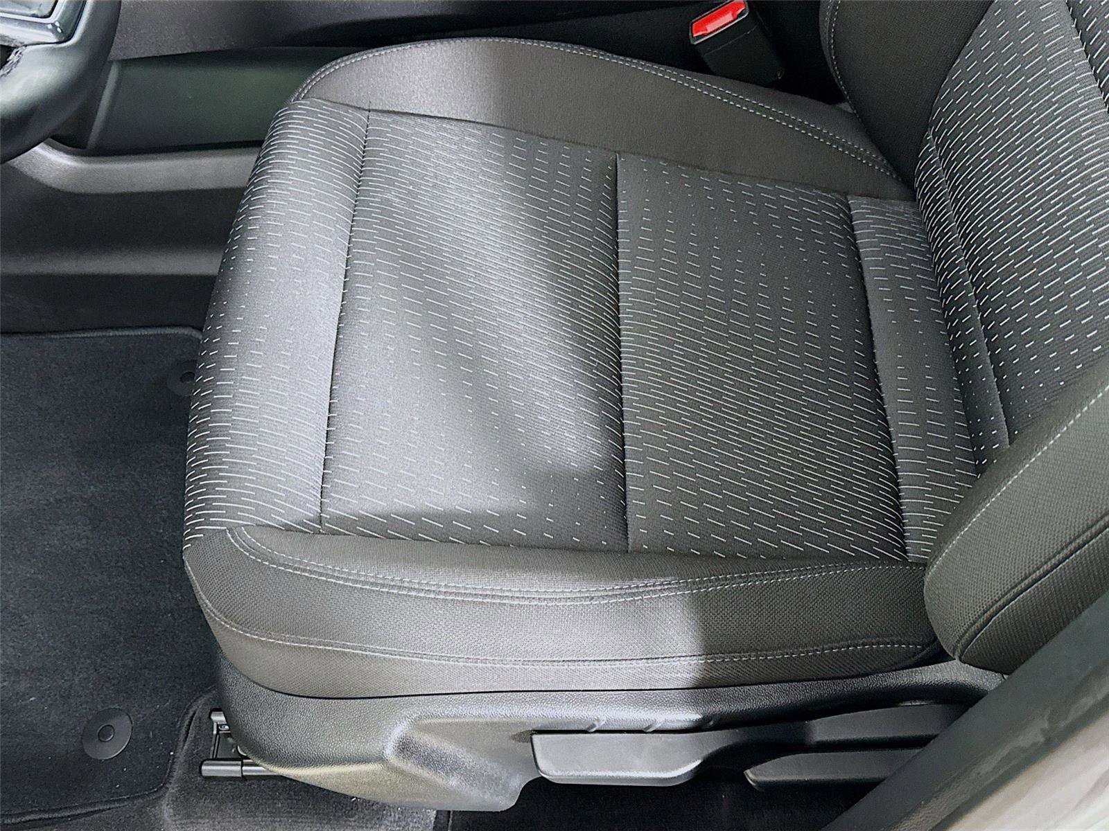 Used 2025 Chevrolet Equinox LT image 19