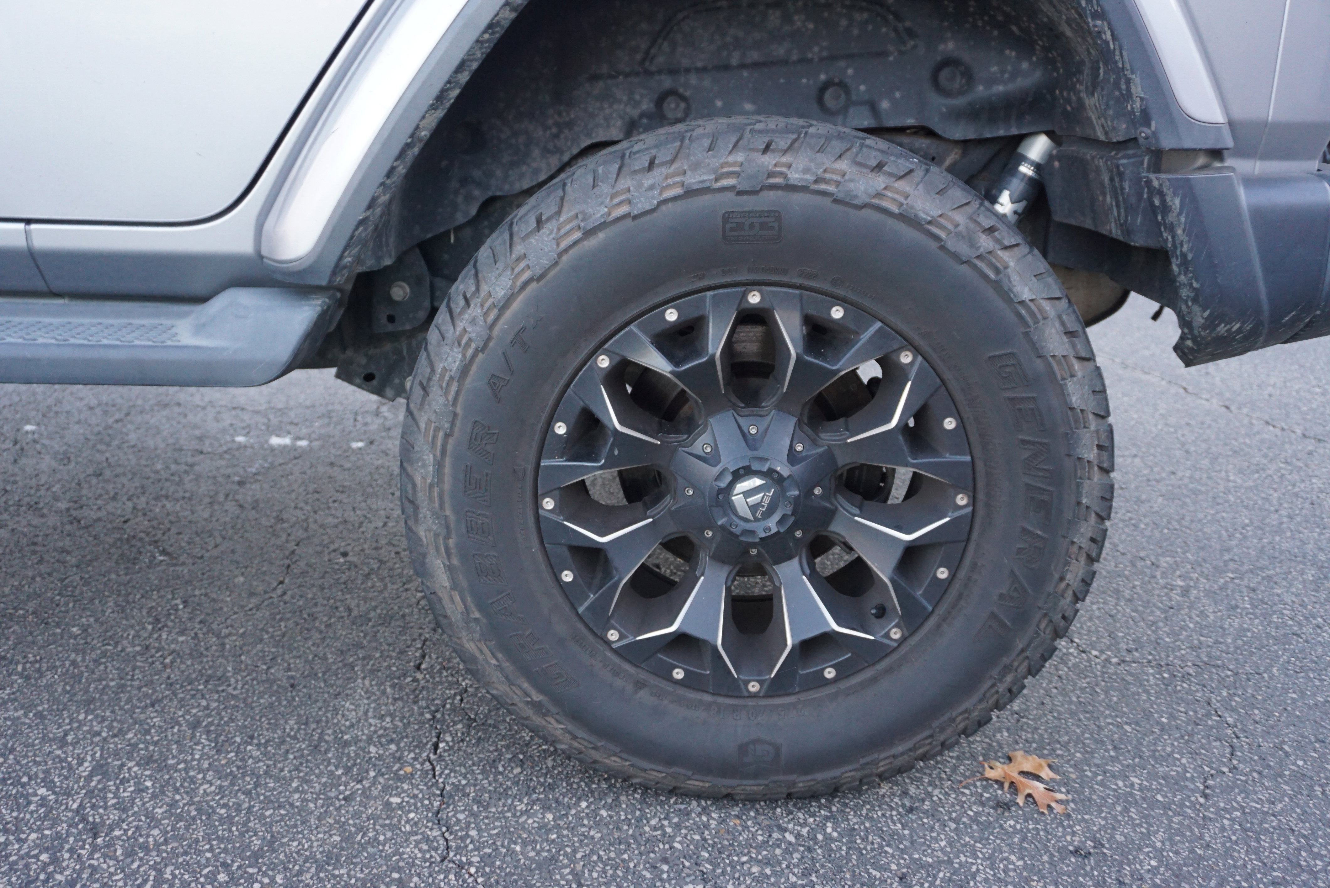 Used 2018 Jeep Wrangler Unlimited Sahara image 5