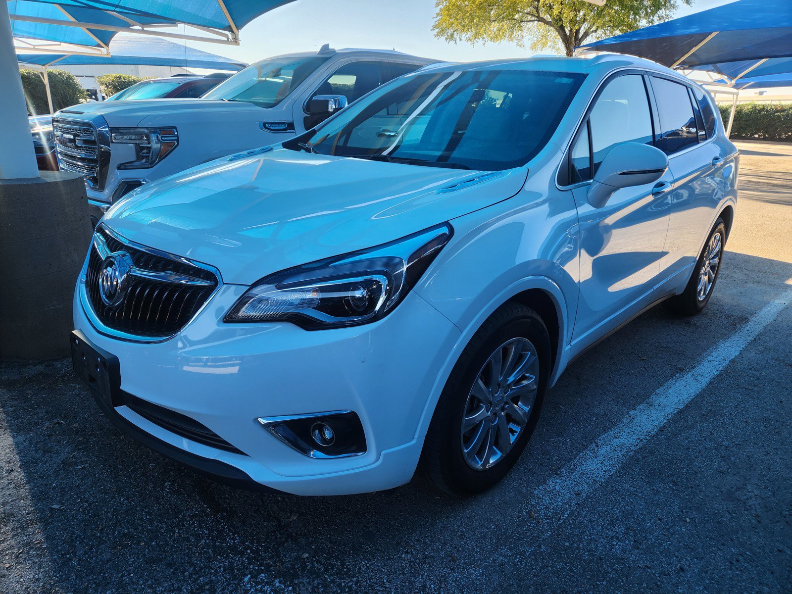 Used 2020 Buick Envision Essence FWD image 2