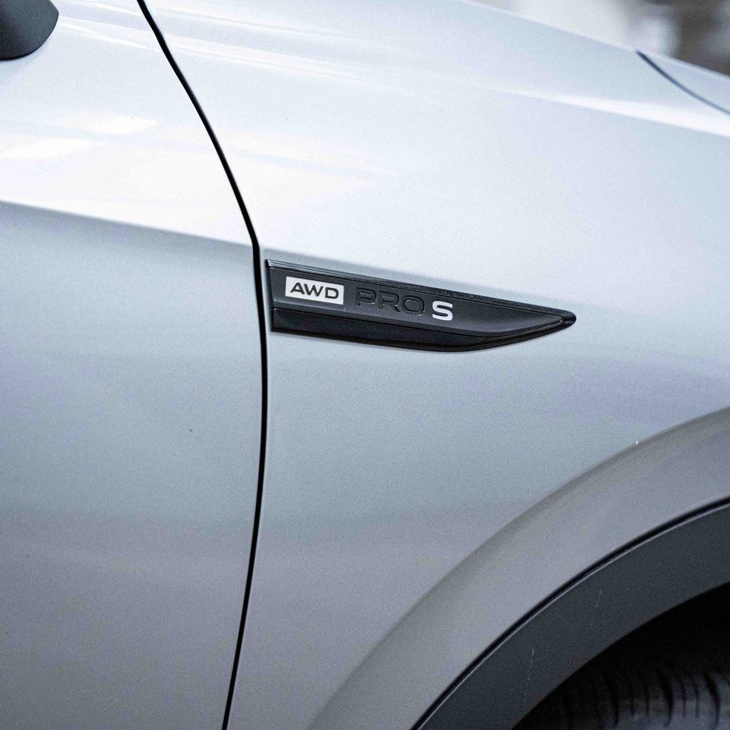 New 2025 Volkswagen ID.4 Pro S image 7