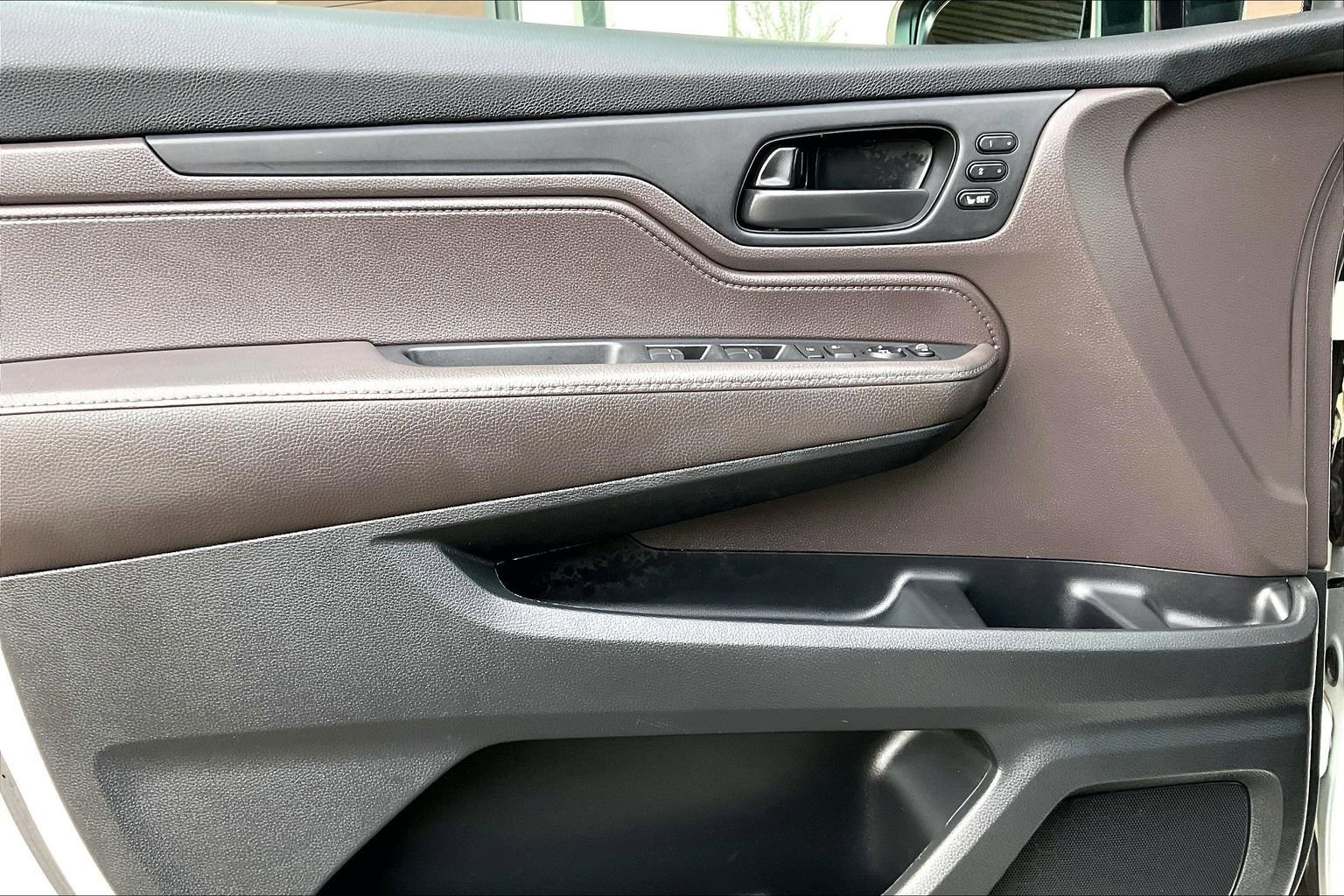 Used 2018 Honda Odyssey EX-L image 15