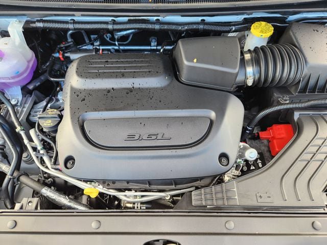 New 2026 Chrysler Pacifica Limited w/ S Appearance Package FWD image 25