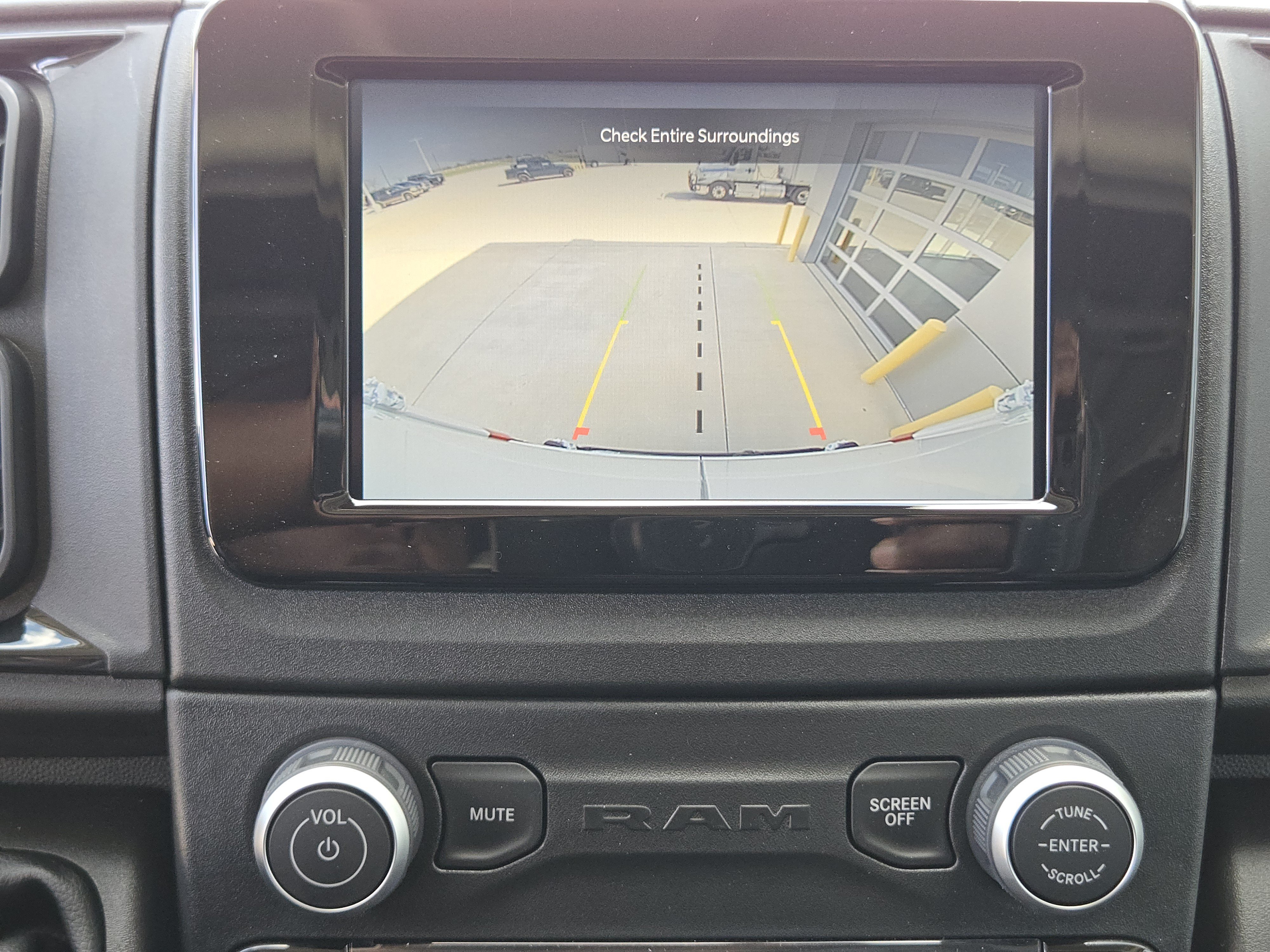 New 2026 RAM ProMaster 2500 w/ Convenience Group FWD image 13