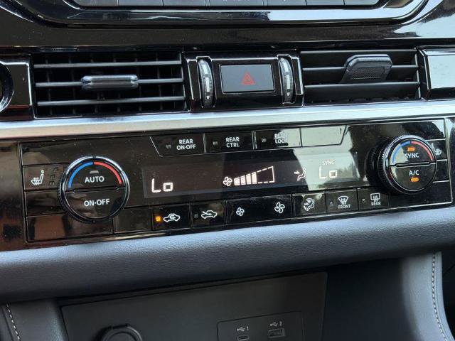 Certified 2025 Nissan Pathfinder SV w/ SV Premium Package FWD image 5