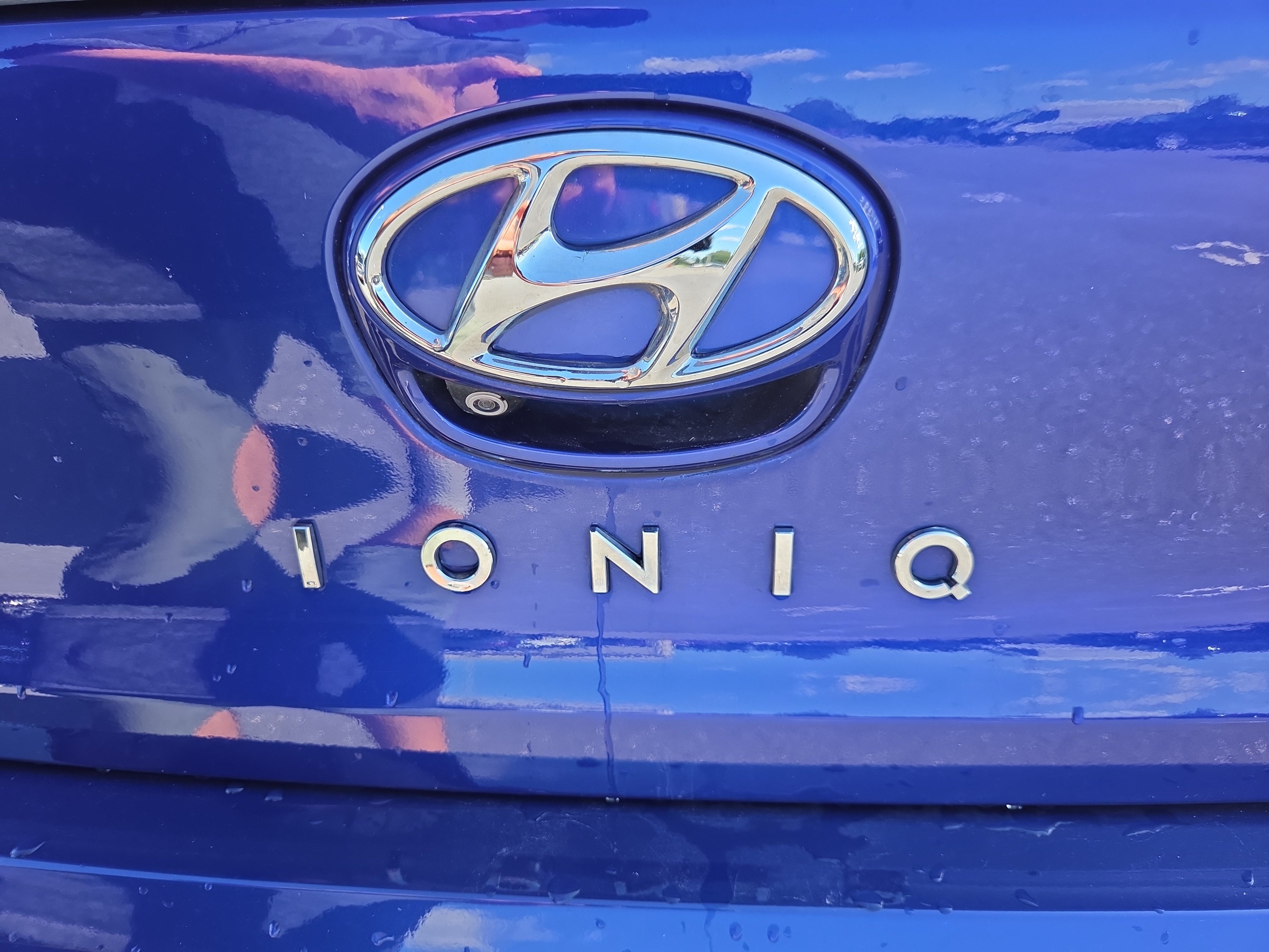 Used 2019 Hyundai Ioniq Limited w/ Ultimate Package 02 FWD image 23