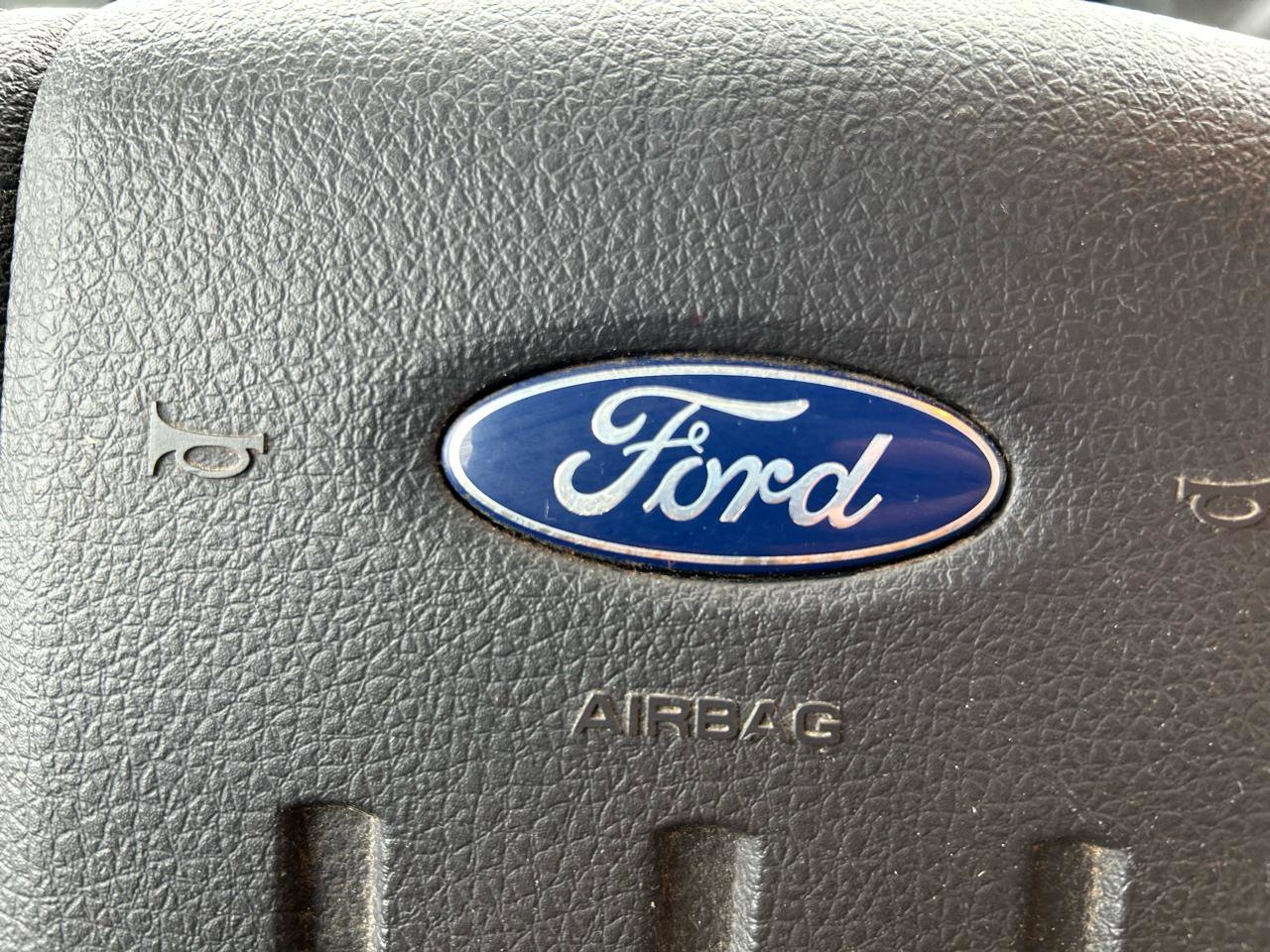 Used 2015 Ford F250 XLT w/ XLT Interior Package AWD/4WD image 19