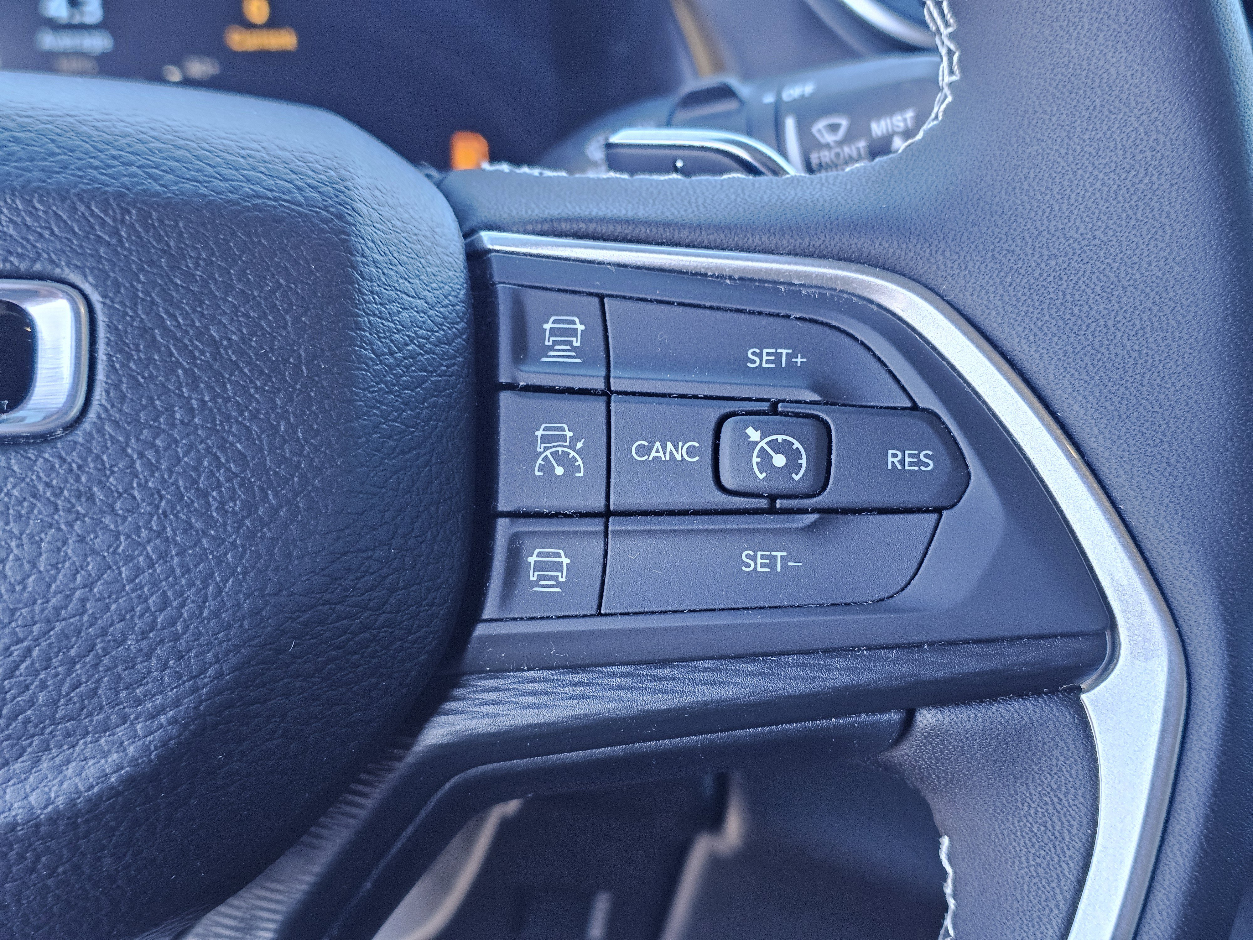 New 2024 Jeep Grand Cherokee Laredo X w/ Luxury Tech Group I image 23