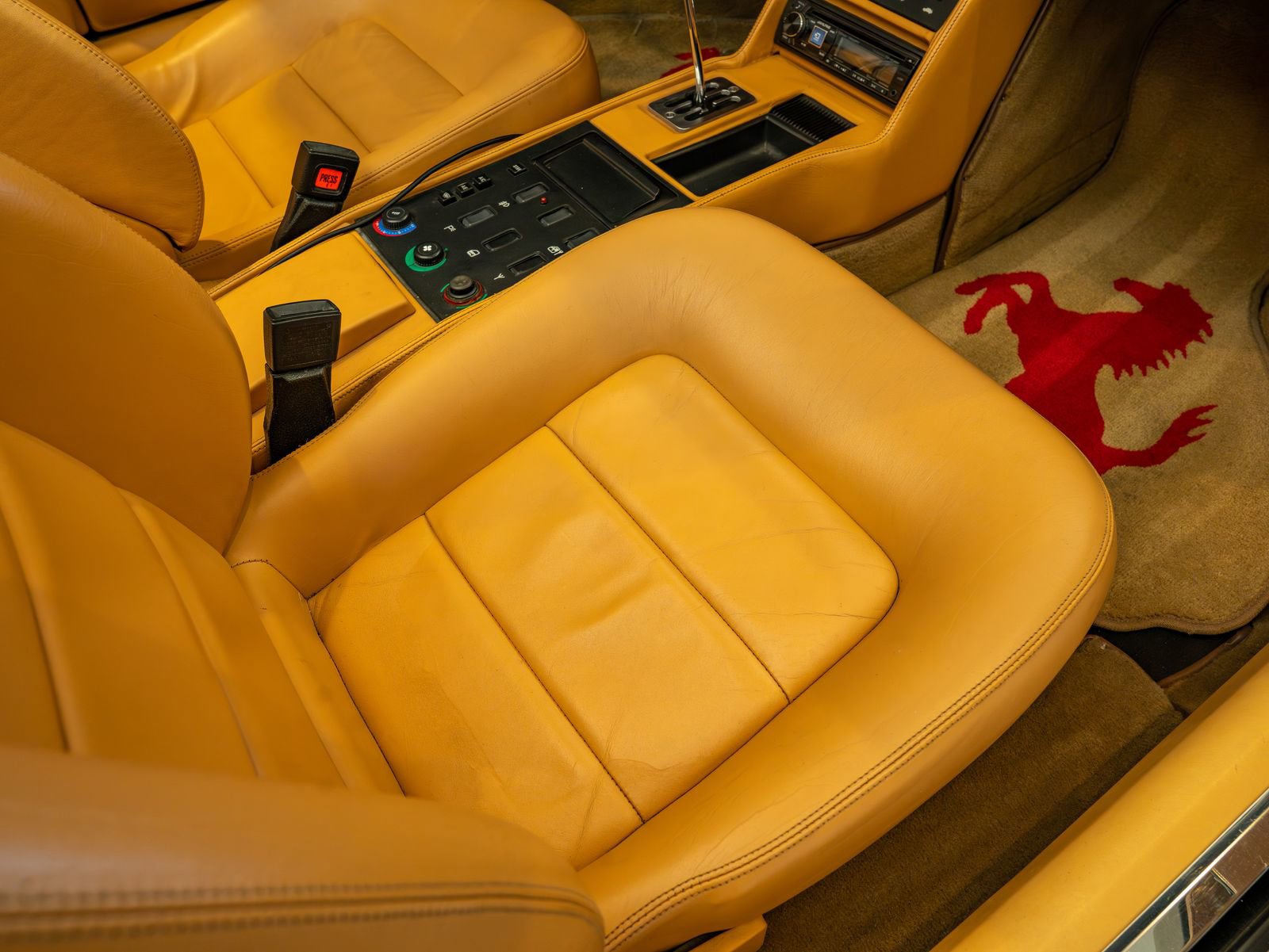 Used 1989 Ferrari Mondial T Cabriolet RWD image 22