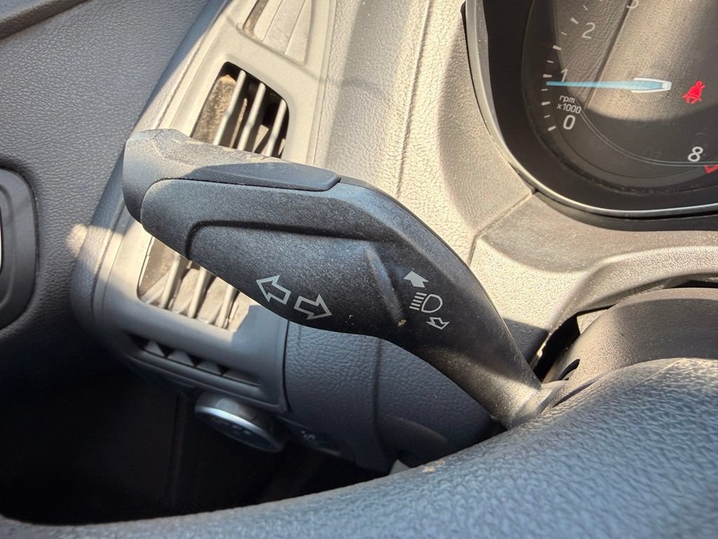 Used 2017 Ford Focus SE FWD image 17