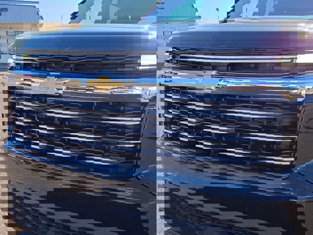 Used 2025 Chevrolet Traverse LT image 10