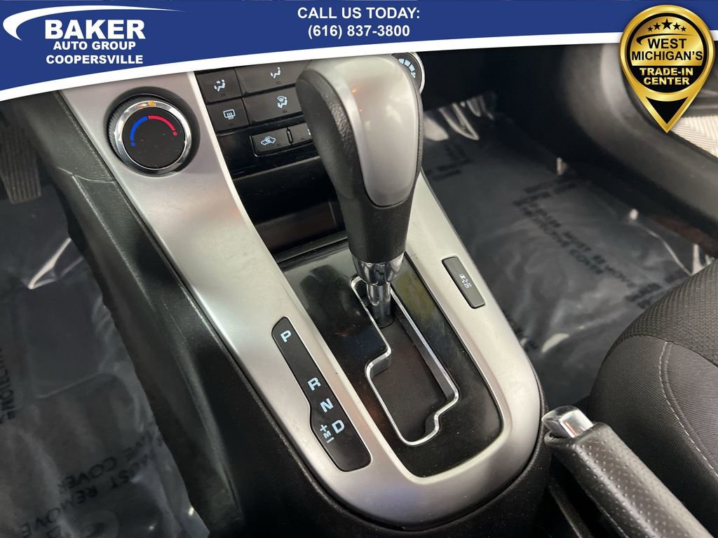 Used 2015 Chevrolet Cruze LT w/ Sun And Sound Package image 14