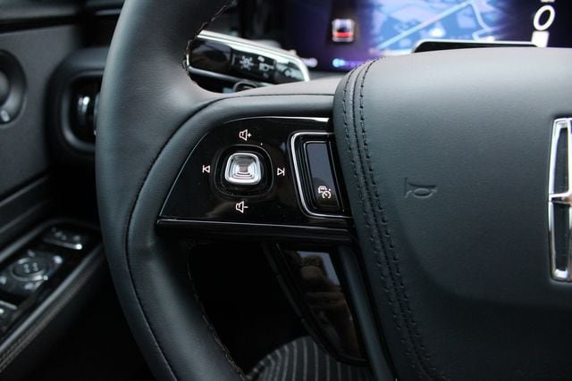 New 2026 Lincoln Aviator Reserve AWD/4WD image 13