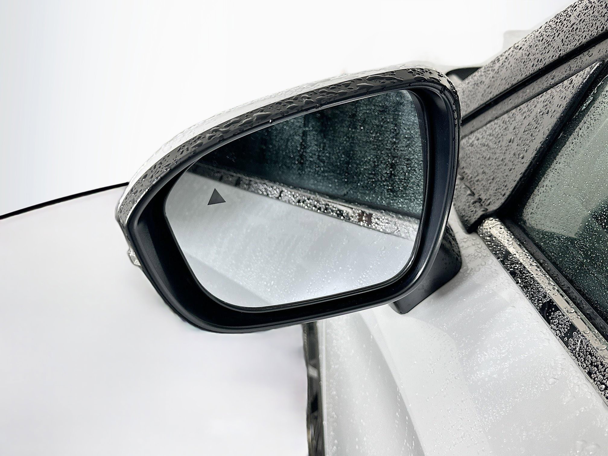 Used 2024 Mitsubishi Outlander SE image 16