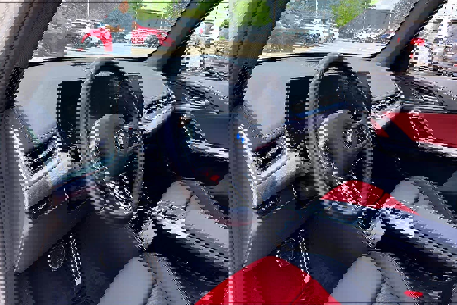 Used 2025 BMW X1 xDrive28i image 16