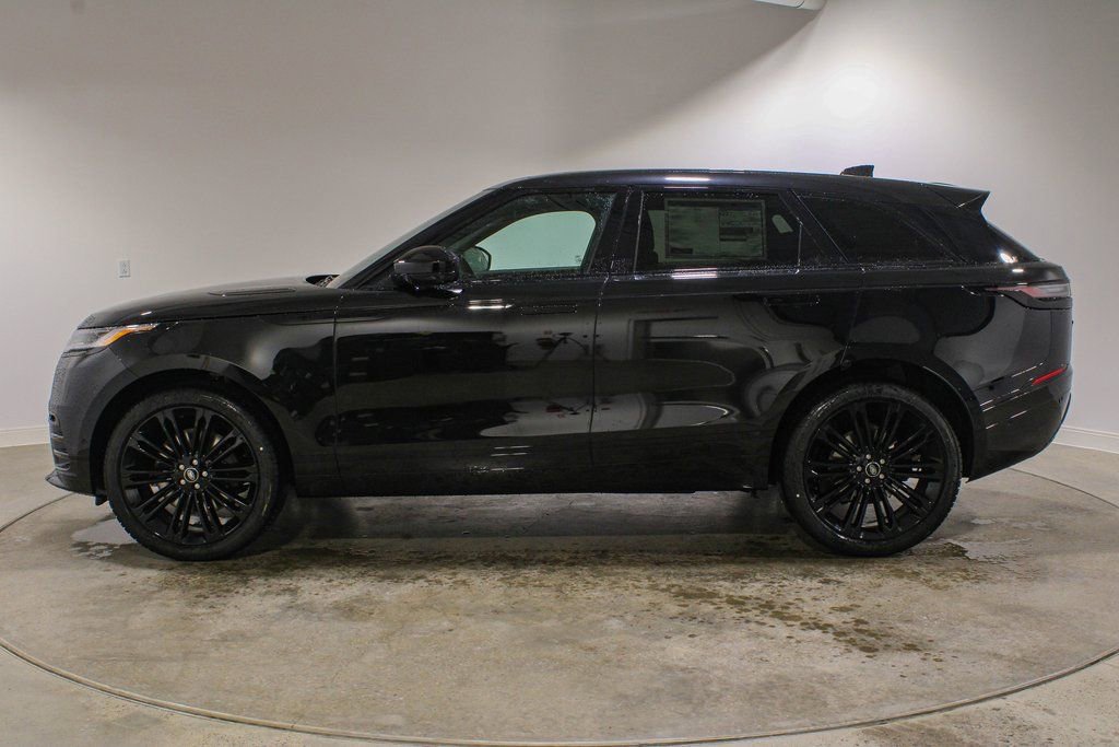 New 2026 Land Rover Range Rover Velar Dynamic SE image 2