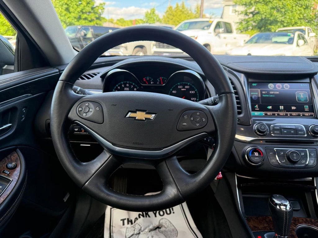 Used 2015 Chevrolet Impala LT FWD image 24