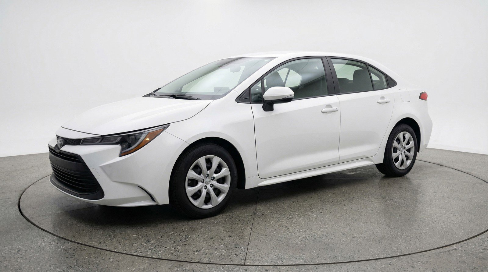 Used 2025 Toyota Corolla LE FWD image 3