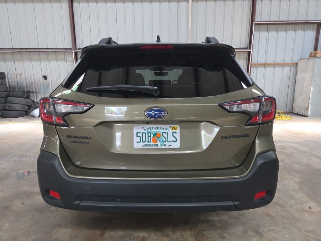 Used 2025 Subaru Outback Onyx Edition image 11