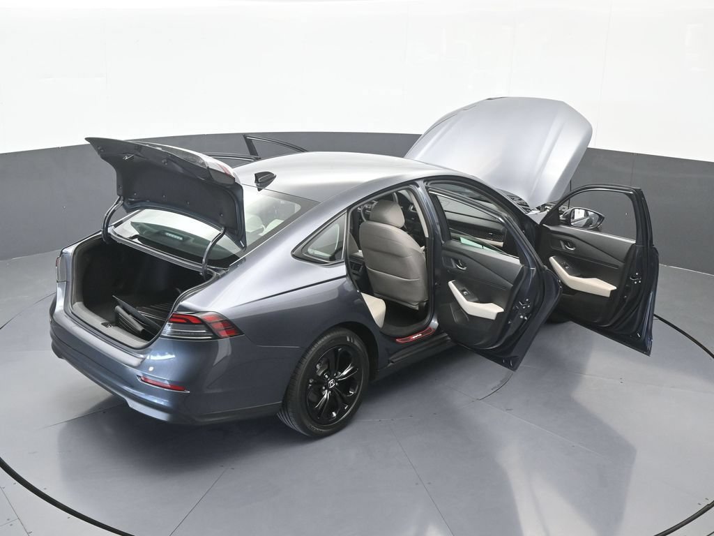 Used 2025 Honda Accord SE image 67