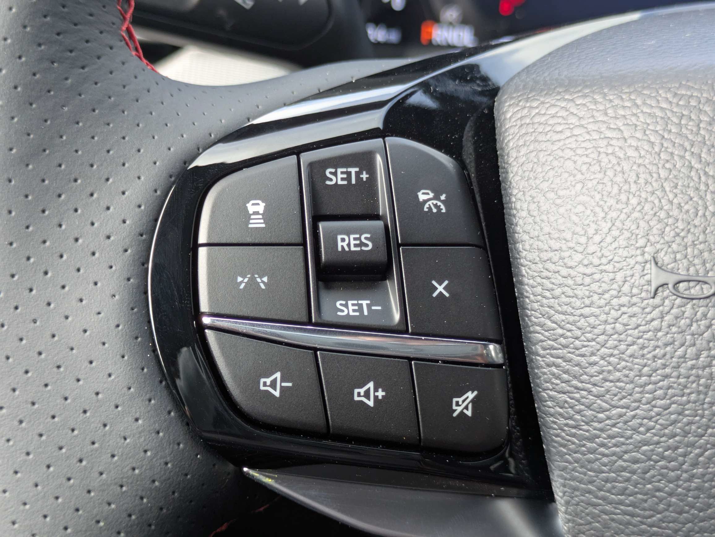 New 2026 Ford Explorer ST-Line RWD image 26