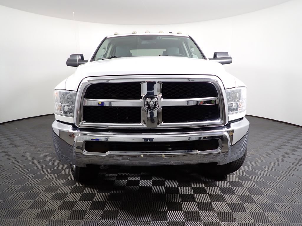 Used 2017 RAM 2500 Tradesman w/ Chrome Appearance Group image 9