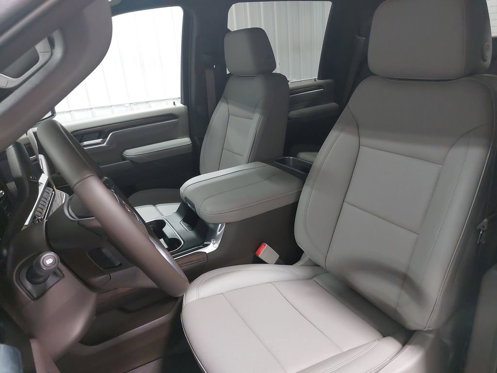 New 2026 GMC Sierra 3500 SLT w/ SLT Premium Package image 15