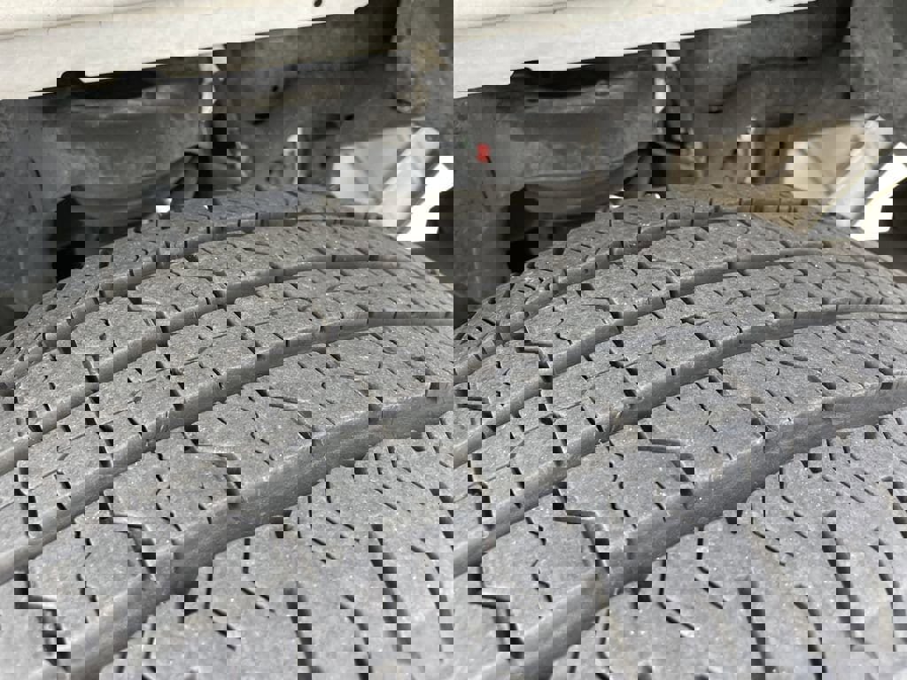 Used 2024 RAM 1500 Laramie image 37