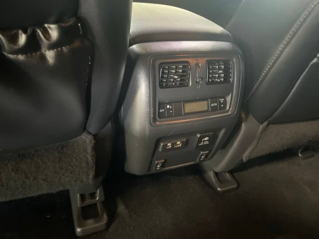 Used 2019 Nissan Pathfinder SL AWD/4WD image 13